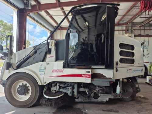 Window tinting ,sarasota window tinting,Window tinting in my area ,Best window tinting near me ,gibsonewindowtint.com